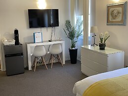 Paradise Inn On The Beach