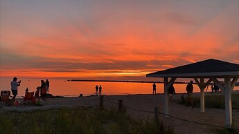 Paradise Inn On The Beach