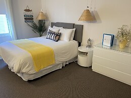 Paradise Inn On The Beach