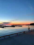 Paradise Inn On The Beach