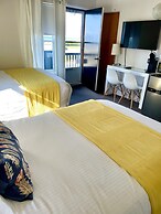 Paradise Inn On The Beach