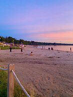 Paradise Inn On The Beach