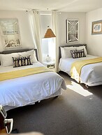 Paradise Inn On The Beach