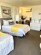 Paradise Inn On The Beach