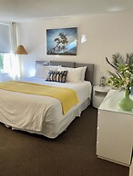 Paradise Inn On The Beach