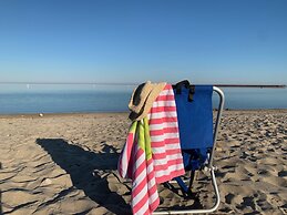 Paradise Inn On The Beach