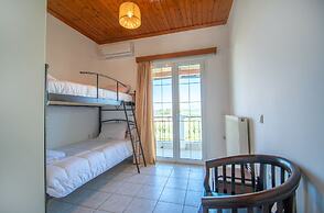 Family Private Homes with Sea View