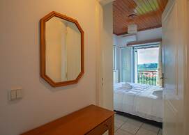 Family Private Homes with Sea View