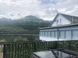 Arrochar Alps and Loch views