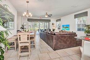 Airy Home and Private View - 5bd/5ba Townhome With CDC Cleaning Standa