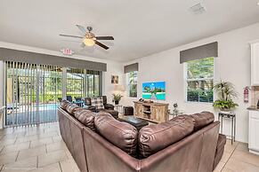 Airy Home and Private View - 5bd/5ba Townhome With CDC Cleaning Standa