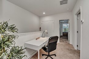 Airy Home and Private View - 5bd/5ba Townhome With CDC Cleaning Standa