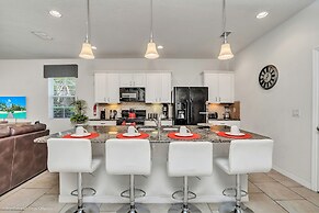 Airy Home and Private View - 5bd/5ba Townhome With CDC Cleaning Standa