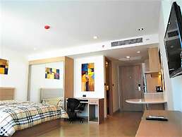 The Cliff Pratumnak - 10th Floor sea View Studio