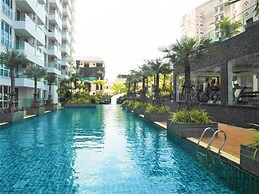 The Cliff Pratumnak - 10th Floor sea View Studio