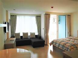 The Cliff Pratumnak - 10th Floor sea View Studio