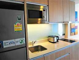 The Cliff Pratumnak - 10th Floor sea View Studio