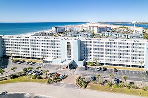 Seacrest 413 is a 2 BR Gulfside on Okaloosa Island by RedAwning