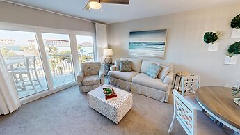 Seacrest 413 is a 2 BR Gulfside on Okaloosa Island by RedAwning