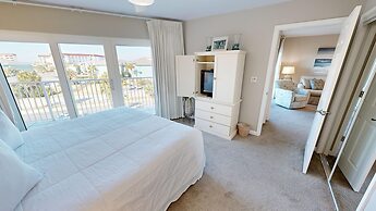 Seacrest 413 is a 2 BR Gulfside on Okaloosa Island by RedAwning