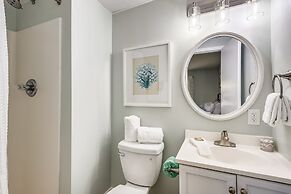 Ground Floor Pool Front Condo Sleeps 8 with easy beach access by RedAw