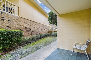 Venus 112 - Ground Floor 2 BR easy access to the beach and pool by Red