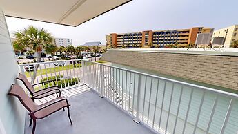 Venus 306 is a 3 BR steps to Pool with easy beach access - sleeps 9 by