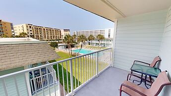 Venus 306 is a 3 BR steps to Pool with easy beach access - sleeps 9 by