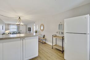 Venus 108 1 Bedroom Condo by Redawning