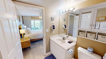 Seacrest 304 is a Gulfview 2 BR on Okaloosa Island by RedAwning