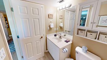 Seacrest 304 is a Gulfview 2 BR on Okaloosa Island by RedAwning
