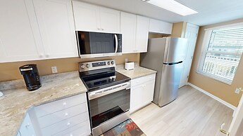 Seacrest 304 is a Gulfview 2 BR on Okaloosa Island by RedAwning