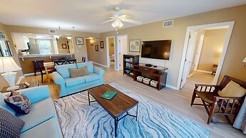 Seacrest 304 is a Gulfview 2 BR on Okaloosa Island by RedAwning