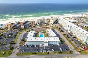 Venus 208 1 BR on Okaloosa Island with Gulf Front Access by RedAwning