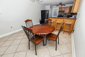 Venus 208 1 BR on Okaloosa Island with Gulf Front Access by RedAwning