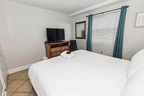 Venus 208 1 BR on Okaloosa Island with Gulf Front Access by RedAwning