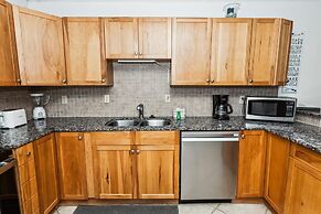 Venus 208 1 BR on Okaloosa Island with Gulf Front Access by RedAwning