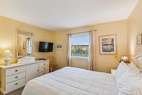 Venus 219 - 2nd Floor 1 BR on Okaloosa Island with easy beach access b