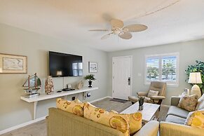 Venus 201 - 2nd Floor 2 BR Sleeps with Gulf Access on Okaloosa Island 