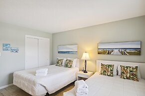 Venus 201 - 2nd Floor 2 BR Sleeps with Gulf Access on Okaloosa Island 