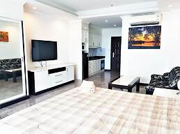 30th Floor Beach Condo With Stunning sea Views