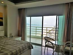 30th Floor Beach Condo With Stunning sea Views