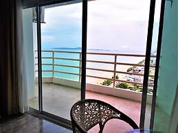 30th Floor Beach Condo With Stunning sea Views