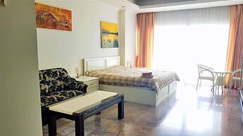30th Floor Beach Condo With Stunning sea Views