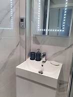 Lux Kings RD City Centre Studio Apartment Reading