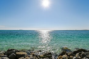 WVT 604 is a Beautiful 3 BR 2 Ba with a Boat Slip by RedAwning