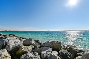 WVT 604 is a Beautiful 3 BR 2 Ba with a Boat Slip by RedAwning