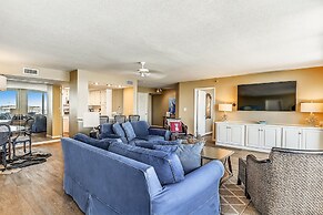 WVT 604 is a Beautiful 3 BR 2 Ba with a Boat Slip by RedAwning