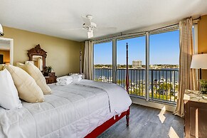 WVT 604 is a Beautiful 3 BR 2 Ba with a Boat Slip by RedAwning