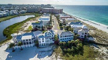 Magnolia House 407 is a 1 BR with amazing views by RedAwning